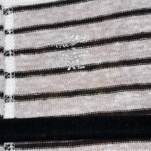 Women’s XL Black & White Striped Tank Top - Picture 3 of 10